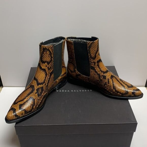 Freda Salvador Joan Chelsea Boots Womens 5.5 M Brass Snake Embossed Leather 0060 - Picture 2 of 11